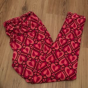 LuLaRoe Pink Heart Patterned Leggings